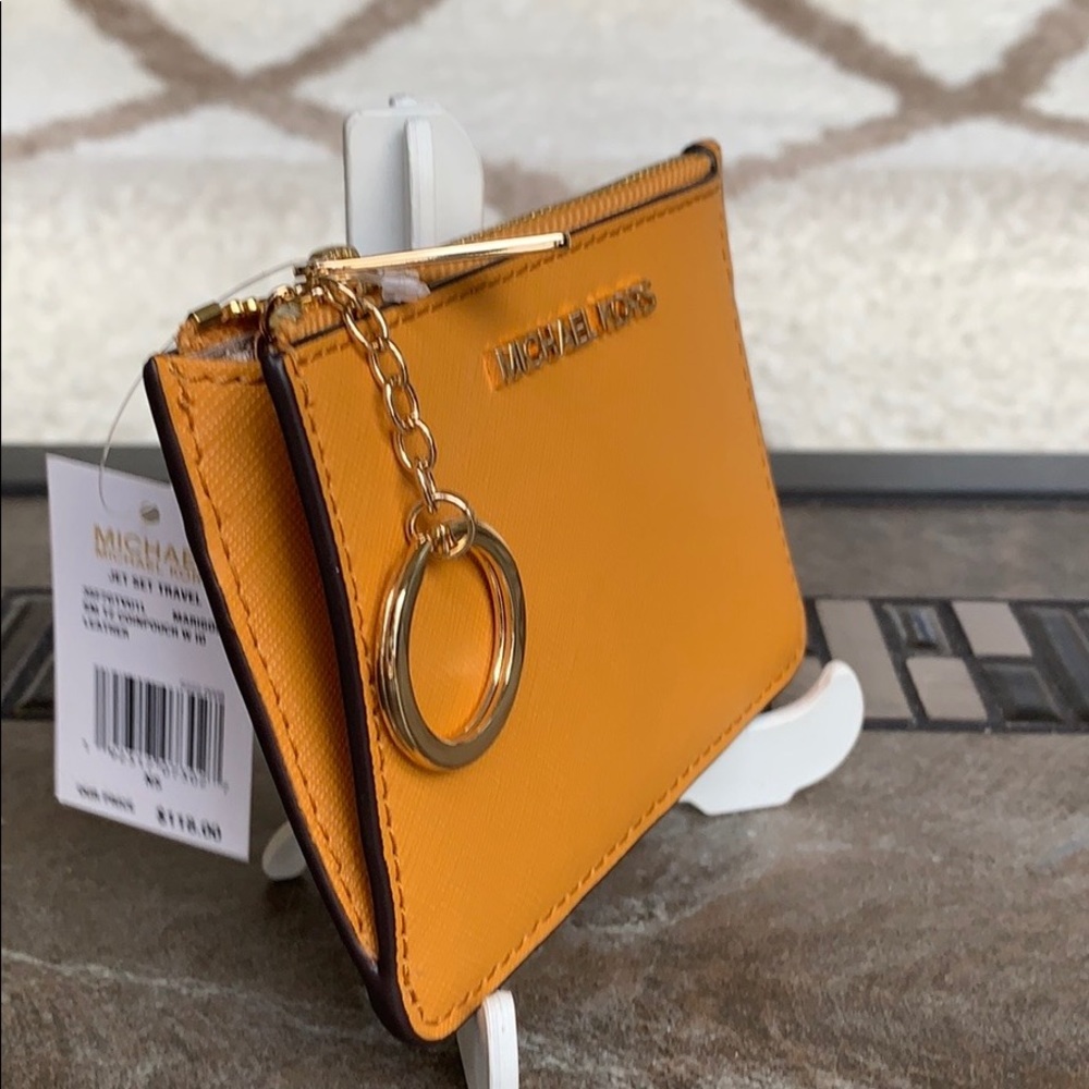 Jet Set Travel Sm TZ Coinpouch W ID Leather - Picture 11 of 16